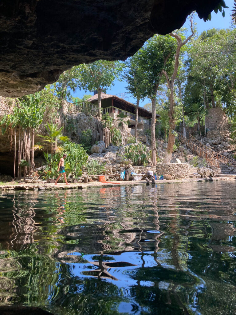 Cenote Puerta Maya au Mexique