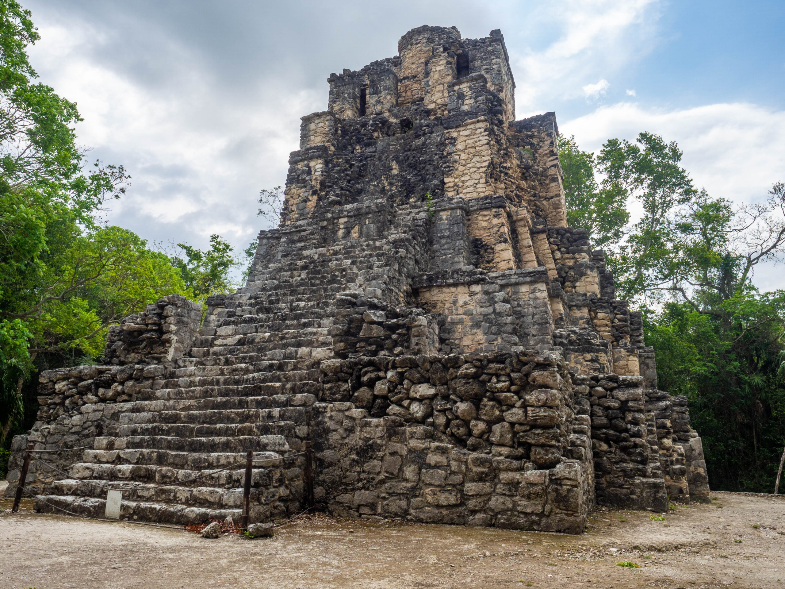 Ruines de Muyil au Mexique