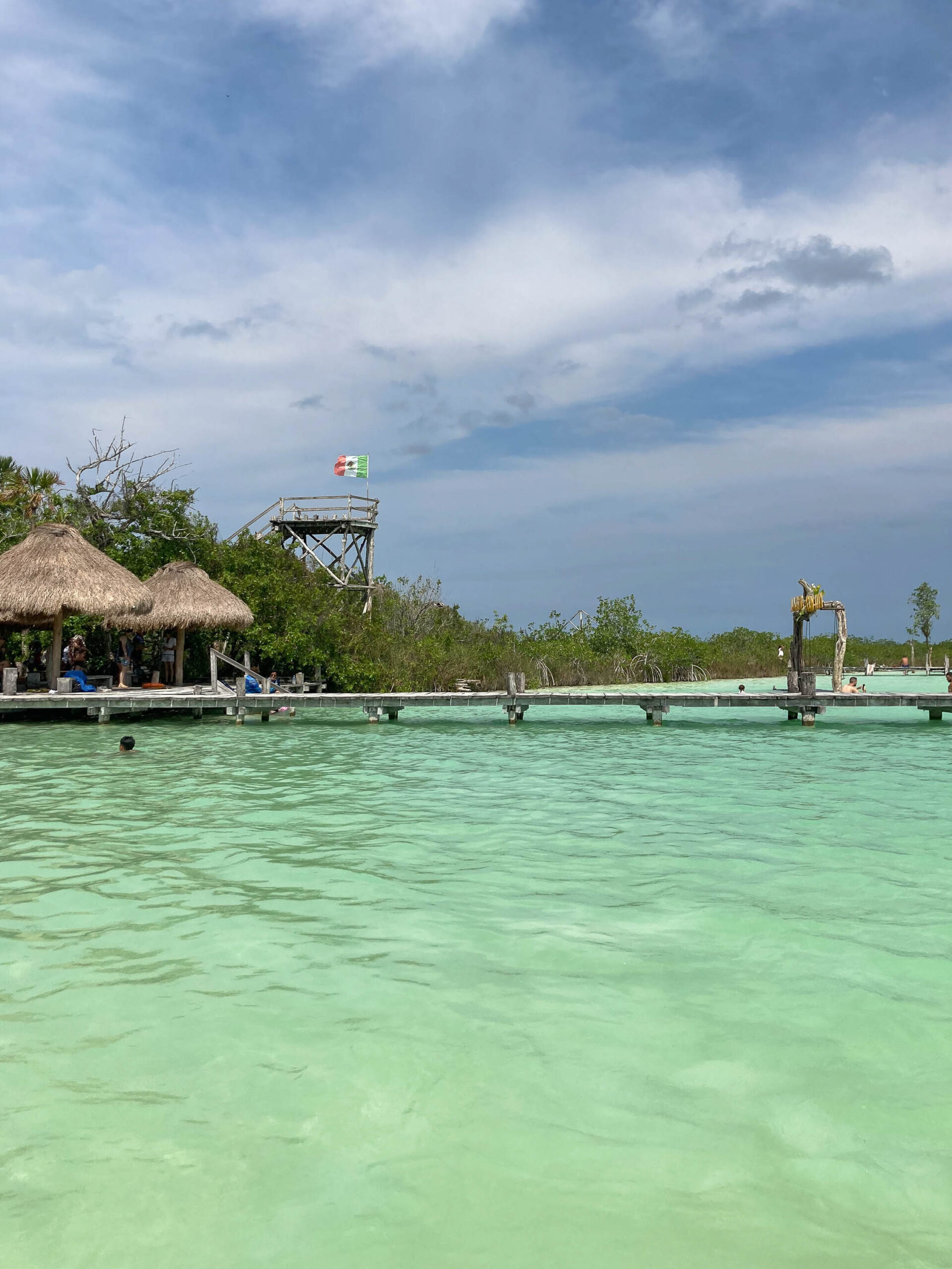 Ponton de la Lagune Kaan Luum à Tulum au Mexique